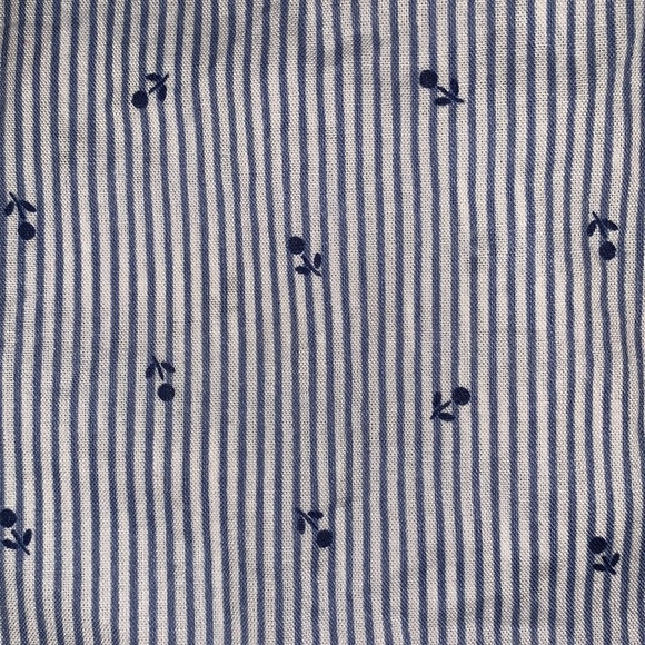 H&M | ✨ 3 FOR $20 ✨ | 4-6m | Stripe x Rose Dress - Picture 3 of 4